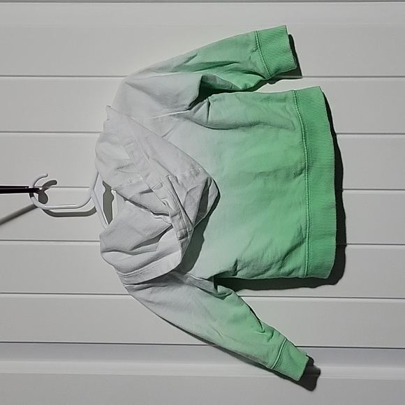 Carters 12month jacket - Picture 3 of 3